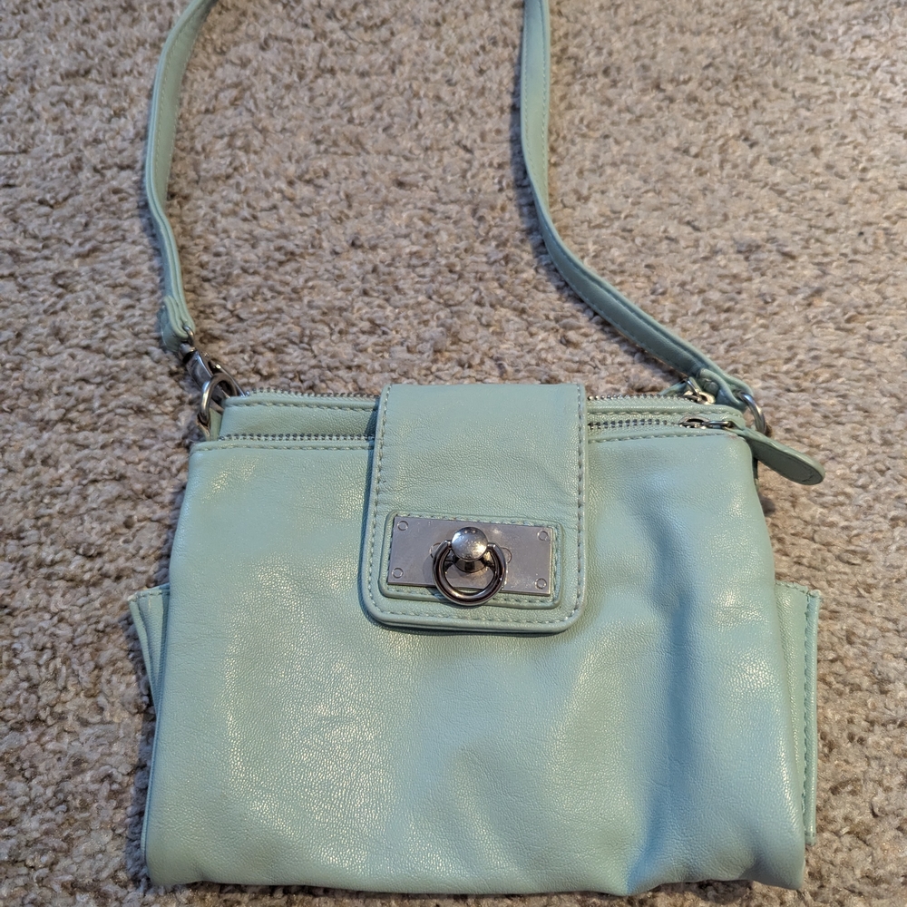 New York & Company Green Crossbody Bag with Structured Design - Picture 1 of 4